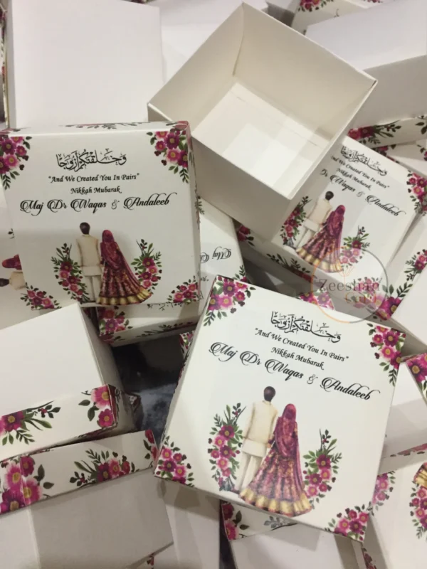 Floral Printed Design With Couple - Image 2
