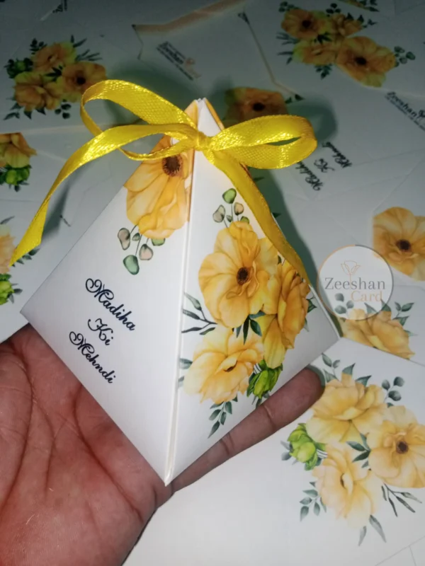 Mehdi Triangle Box With Ribbon - Image 5
