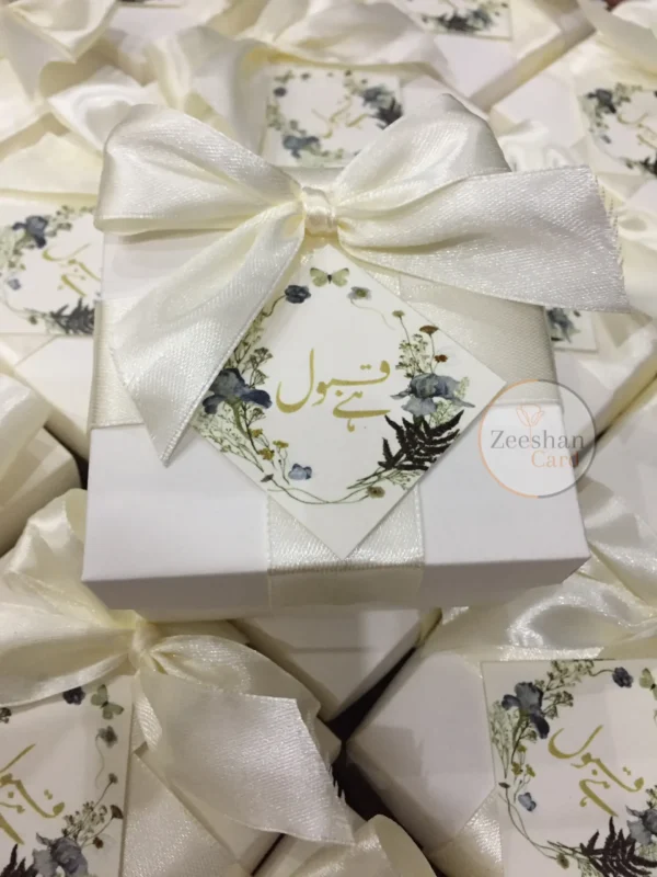 Off White Box With Bow And Tag - Image 3