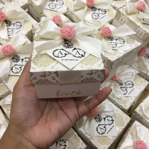 New Design Bid Box With Flower And Tag